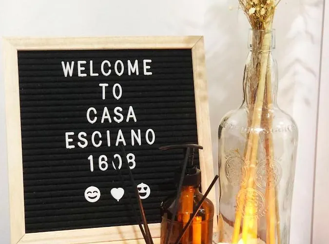 Casa Esciano At Azure Urban Pensión Manila